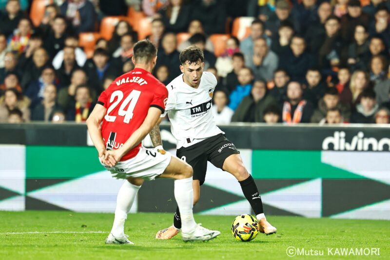 Please do not reproduce without prior permission.