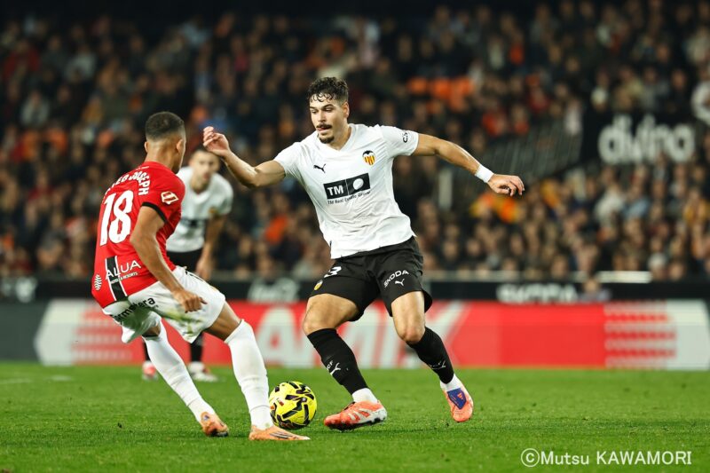 Please do not reproduce without prior permission.