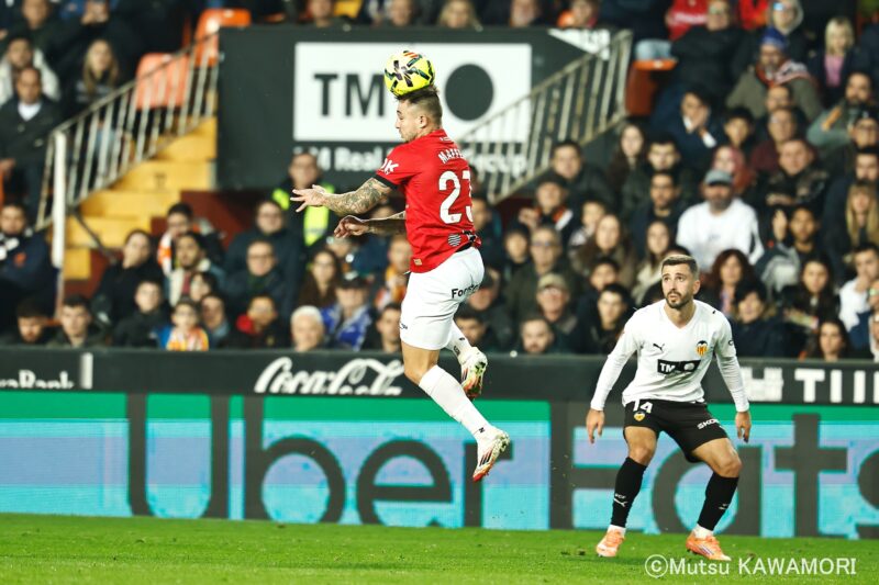 Please do not reproduce without prior permission.