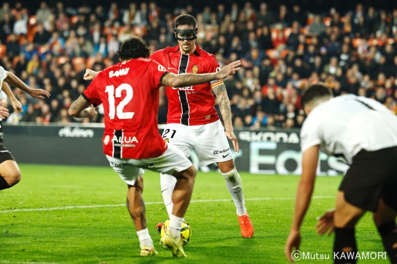 Please do not reproduce without prior permission.