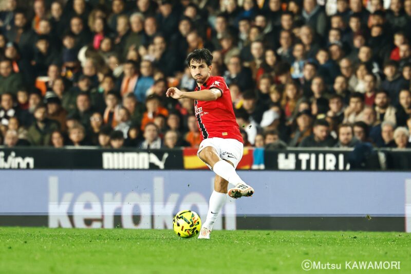 Please do not reproduce without prior permission.