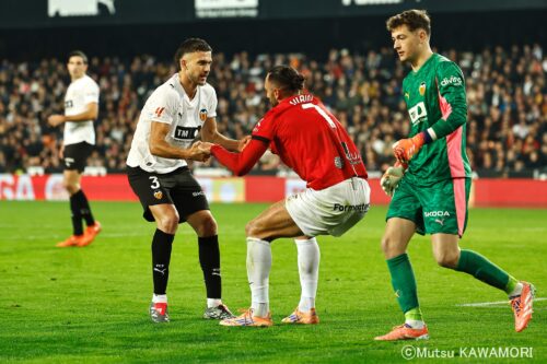 Please do not reproduce without prior permission.