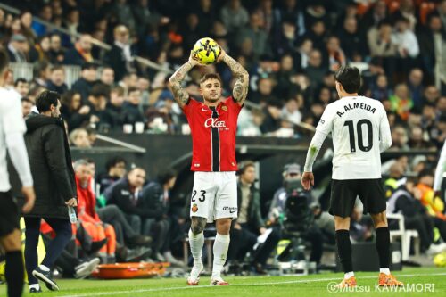 Please do not reproduce without prior permission.