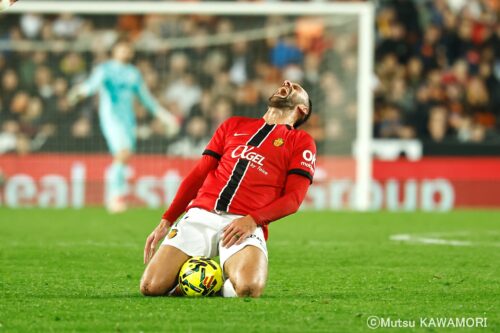 Please do not reproduce without prior permission.