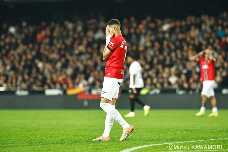 Please do not reproduce without prior permission.