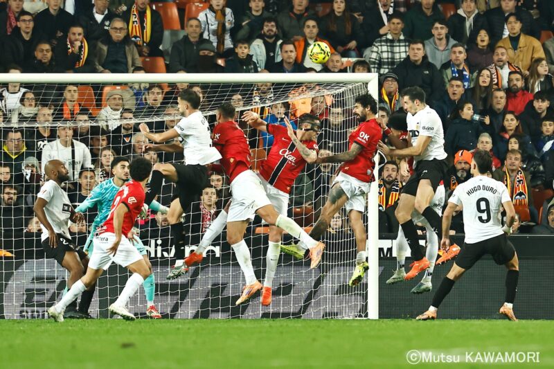 Please do not reproduce without prior permission.