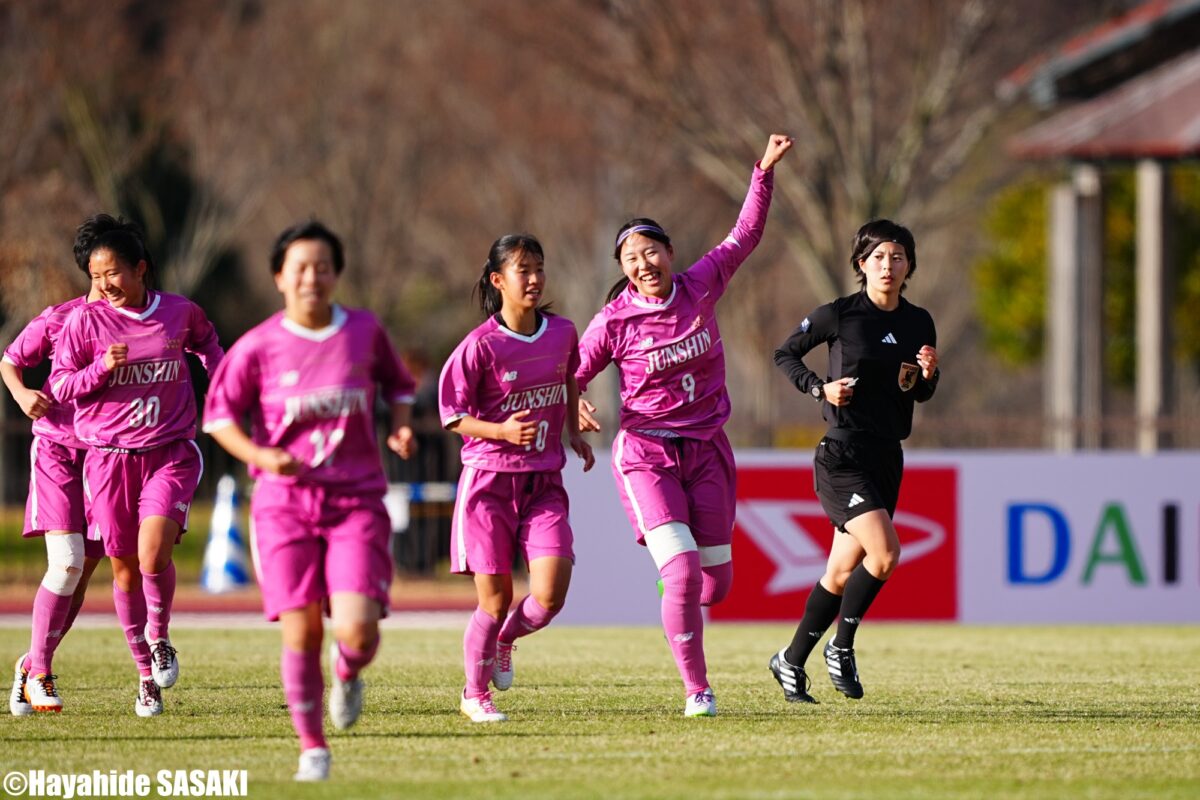 【写真ギャラリー】2025.12.29 第34回全日本高等学校女子サッカー選手権大会 1回戦 藤枝順心 3－0 鎮西学院
