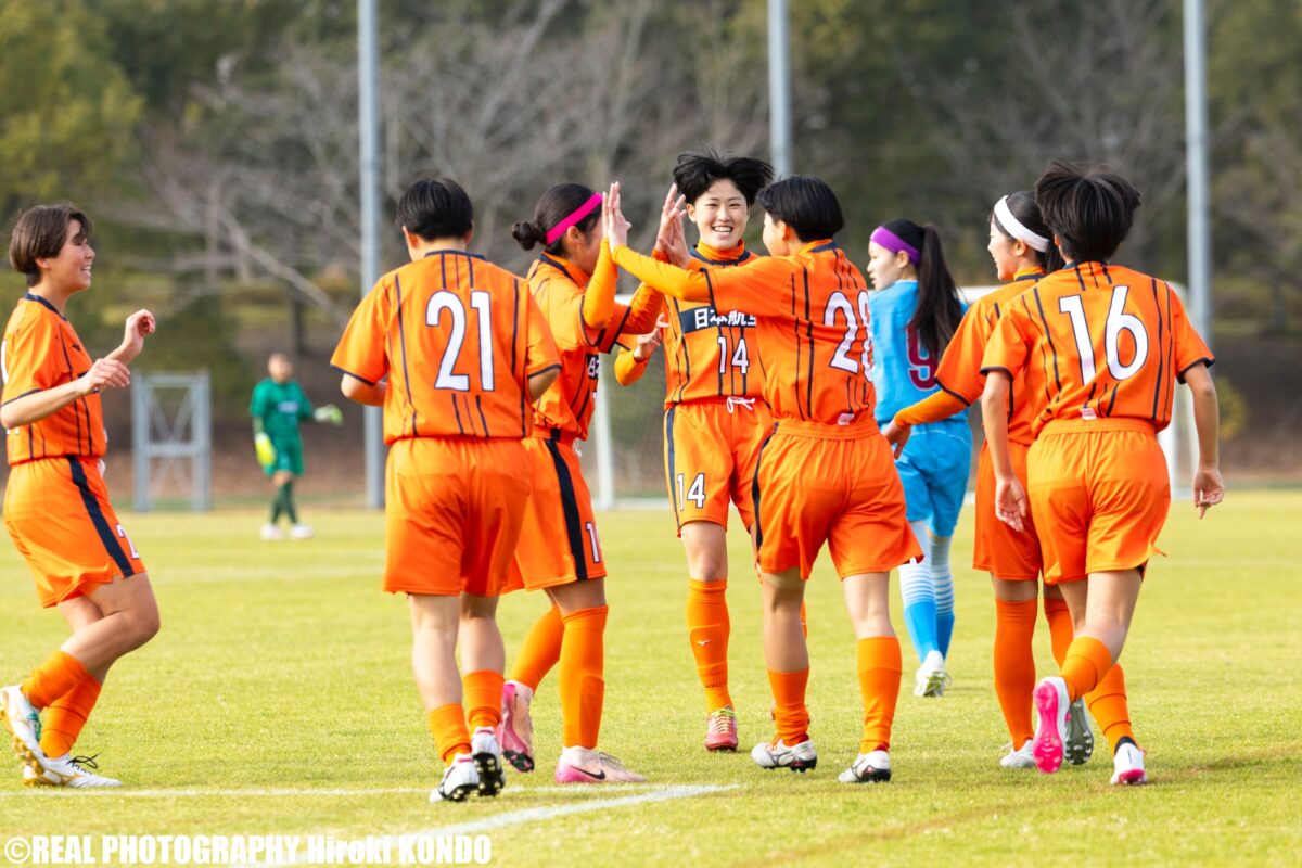 【写真ギャラリー】2025.12.29 第34回全日本高等学校女子サッカー選手権大会 1回戦 山形明正 2－8 日本航空