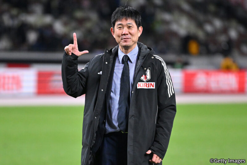 japan-england-broadcast-20251210-03