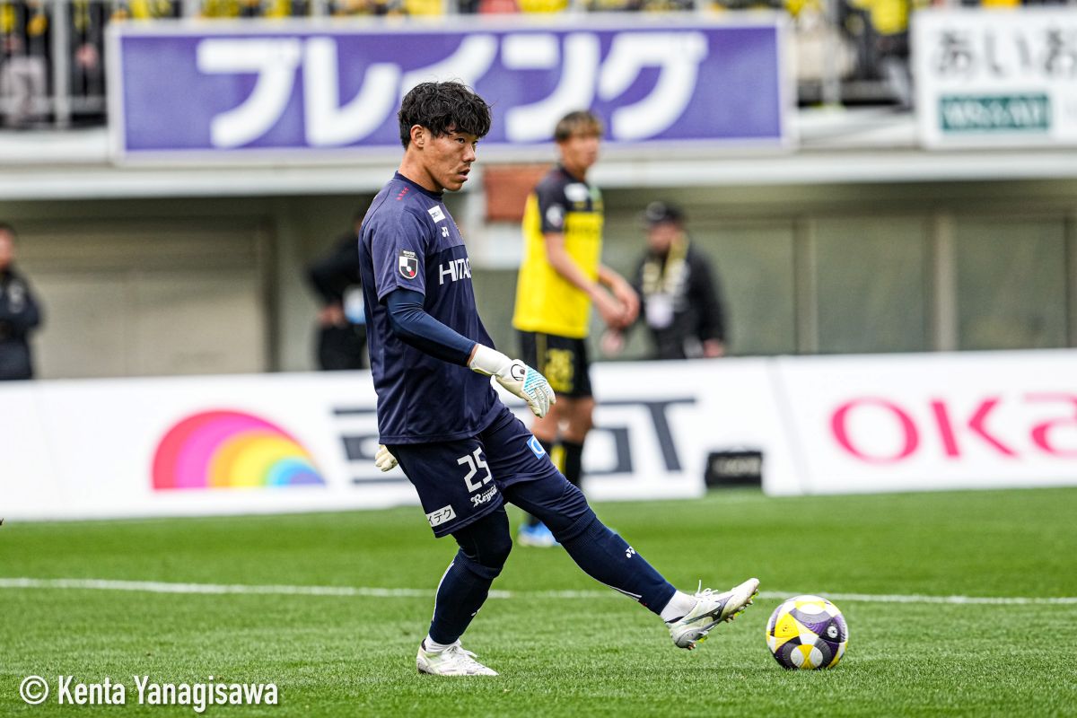 小島亨介