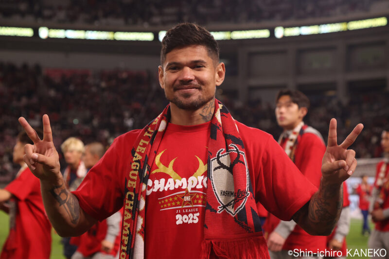 J3琉球から始まった挑戦…9年の時を経て鹿島でJ1優勝＆得点王に！ レオ