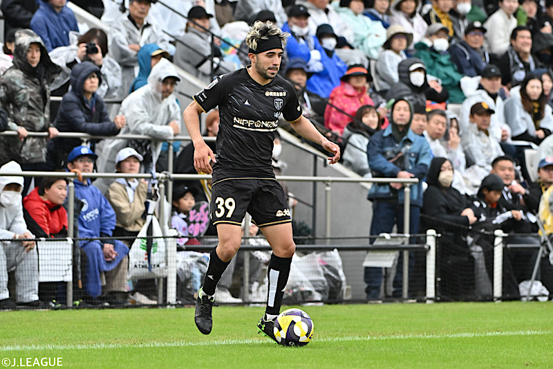 バスケス・バイロン