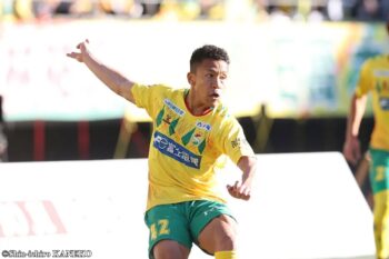 イサカ・ゼイン