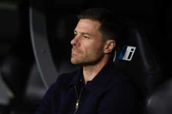 シャビ・アロンソ監督