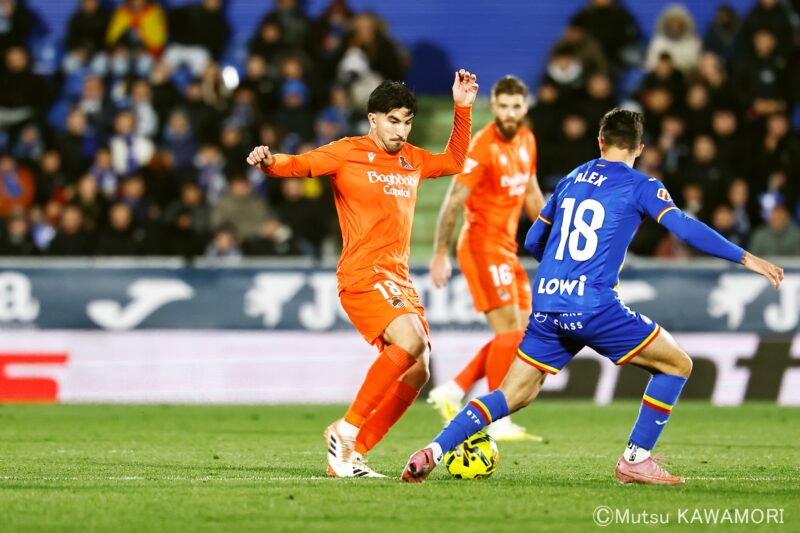 Please do not reproduce without prior permission.