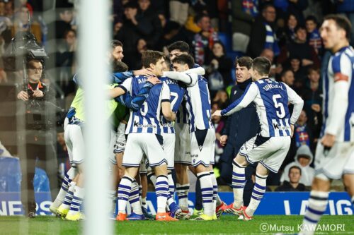 Please do not reproduce without prior permission.