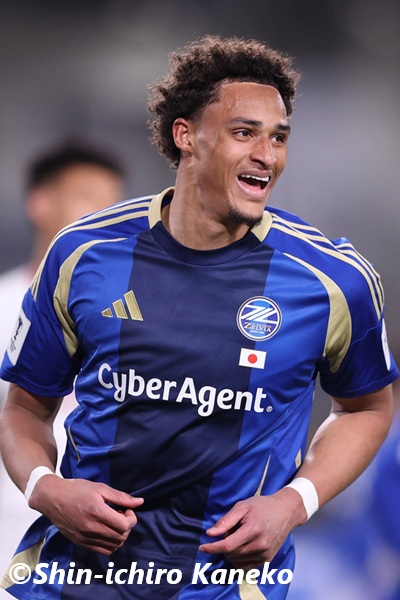 イェンギ | サッカーキング