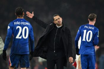 リアム・ロシニアー監督