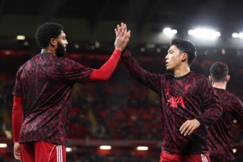 ジョー・ゴメス（左）と遠藤航（右）