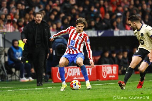 Please do not reproduce without prior permission.