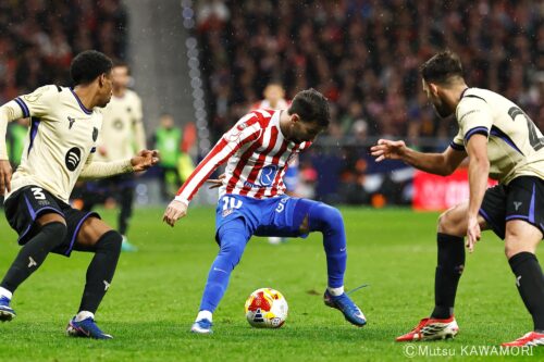 Please do not reproduce without prior permission.