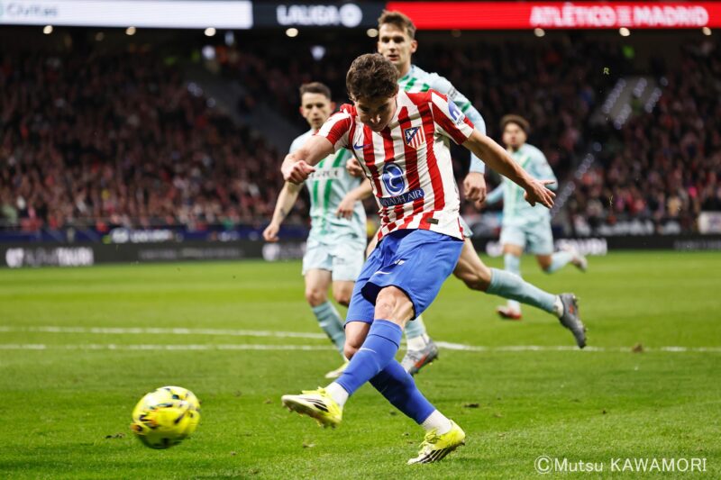 Please do not reproduce without prior permission.