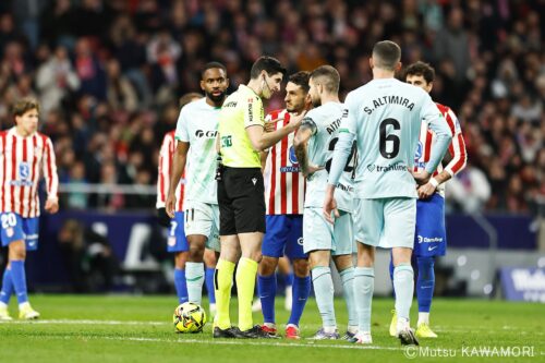 Please do not reproduce without prior permission.