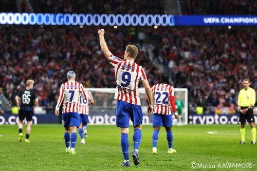 Please do not reproduce without prior permission.