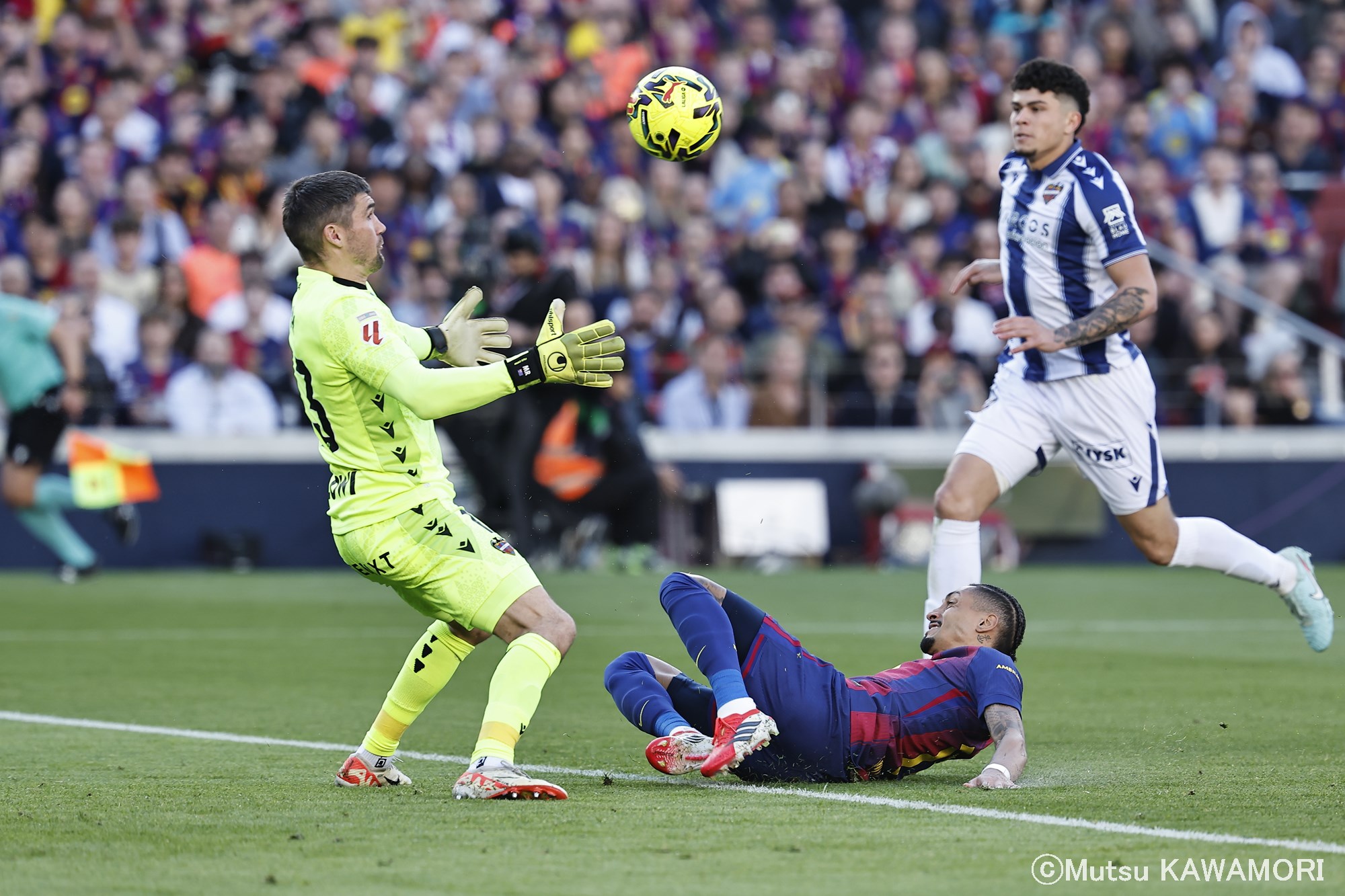 Barcelona_Levante_260222_0011_