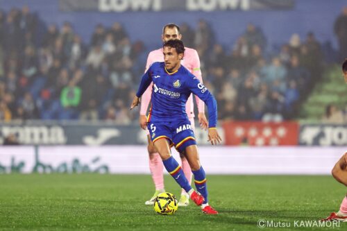 Please do not reproduce without prior permission.