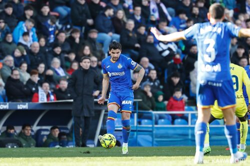 Please do not reproduce without prior permission.