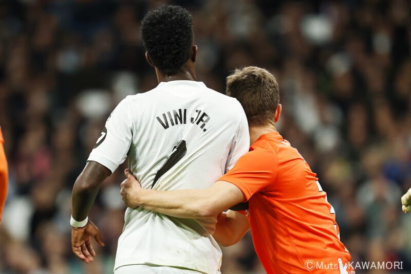 Please do not reproduce without prior permission.