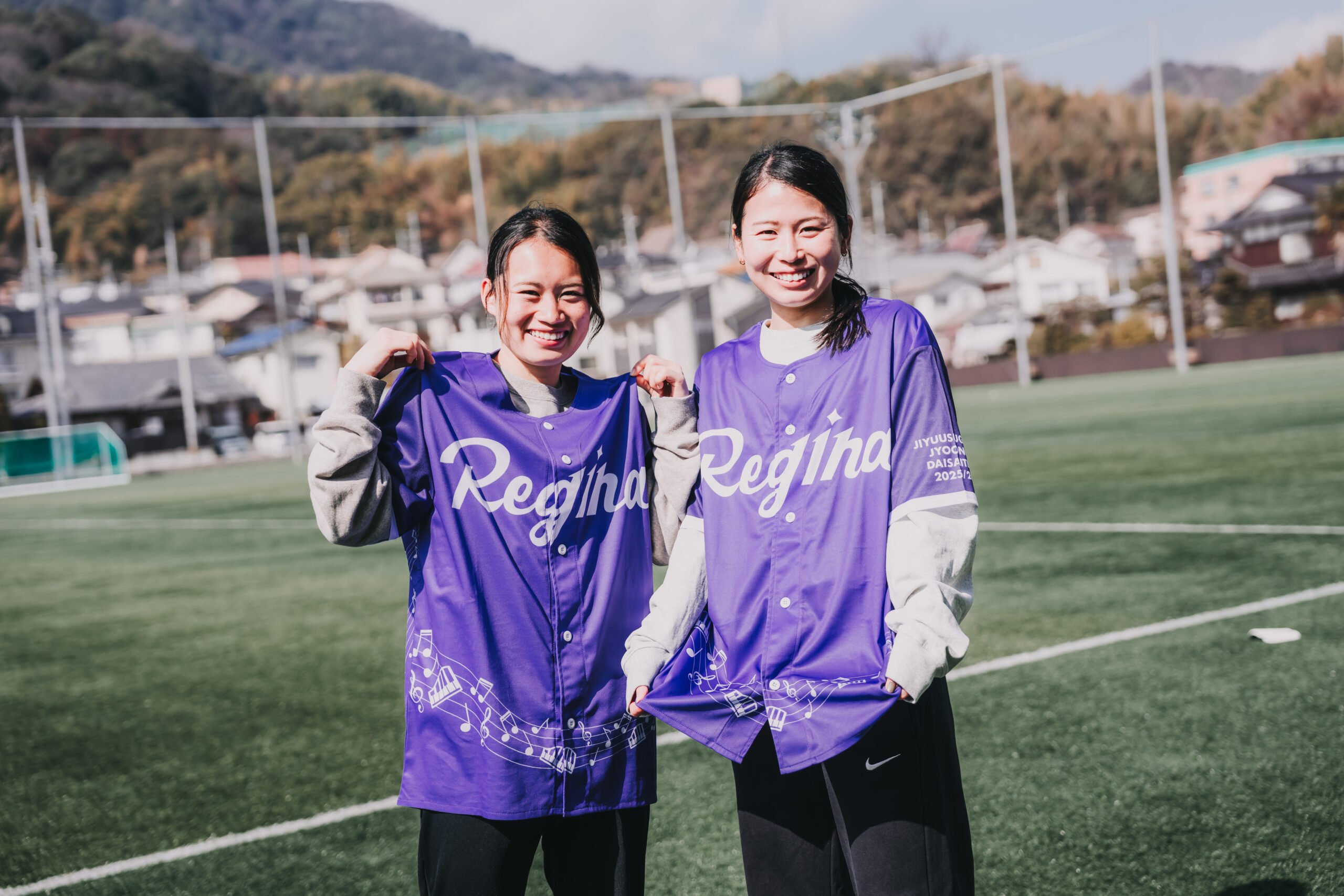 超WORLDサッカー！ サンフレッチェ広島レジーナ『自由すぎる女王の大祭典2025/26』開催！　先着2万名様にベースボールシャツをプレゼント