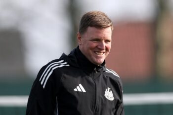 エディ・ハウ監督