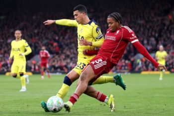 ペドロ・ポロ（左）とリオ・ングモハ（右）