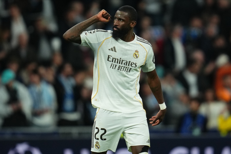 リュディガーがマンC戦でハーランドとの対戦を語る様子