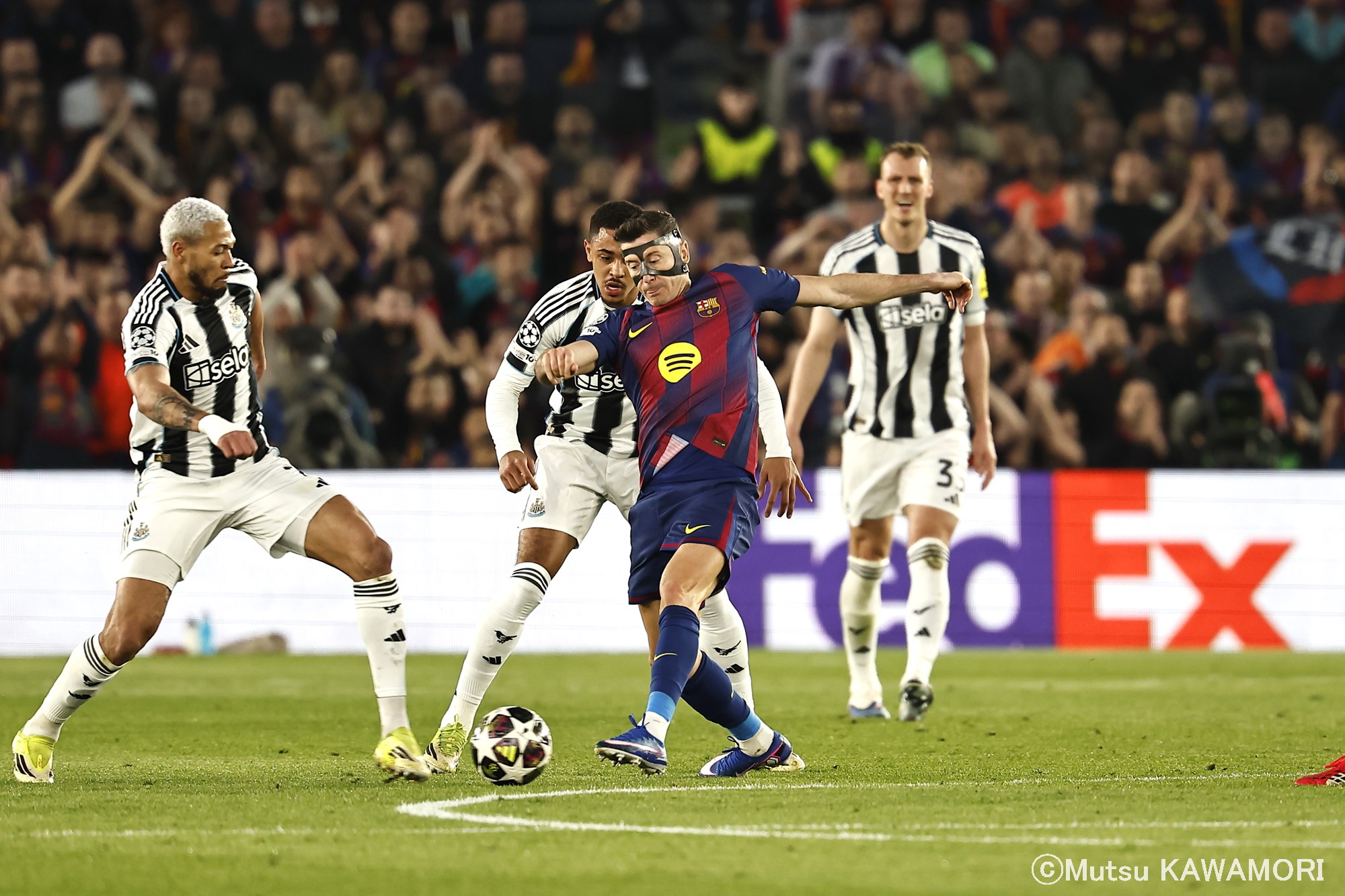 Barcelona_Newcastle_260318_0016_