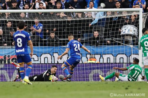 Please do not reproduce without prior permission.