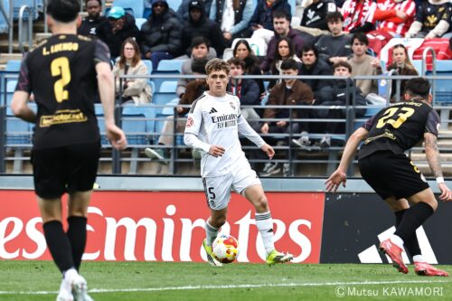 Please do not reproduce without prior permission.