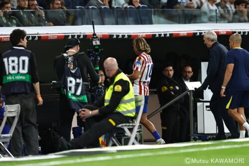 Please do not reproduce without prior permission.