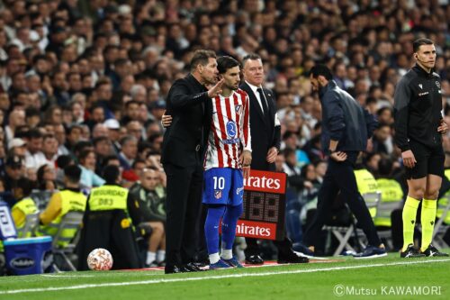 Please do not reproduce without prior permission.