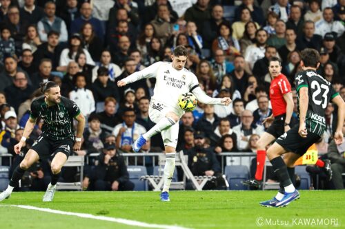 Please do not reproduce without prior permission.