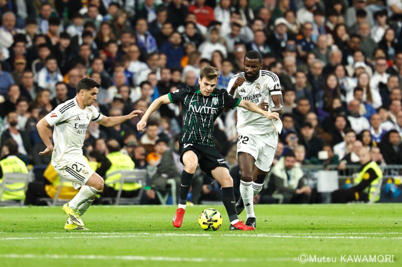 Please do not reproduce without prior permission.