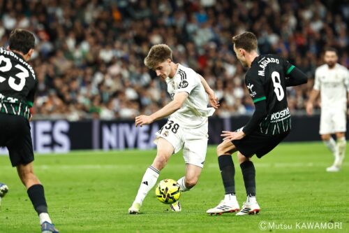 Please do not reproduce without prior permission.