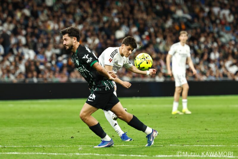 Please do not reproduce without prior permission.