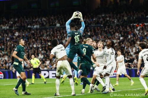 Please do not reproduce without prior permission.