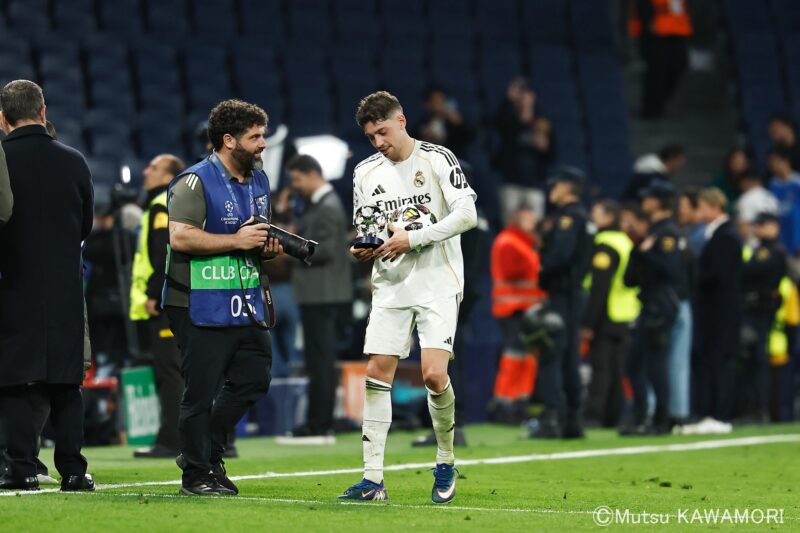 Please do not reproduce without prior permission.