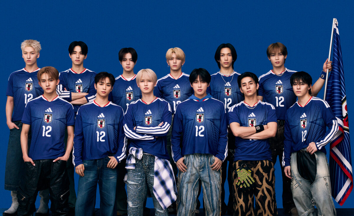 サッカー日本代表「最高の景色を2026」オフィシャルアンバサダー スペシャルユニット「JI BLUE」のオフィシャルECサイトがオープン