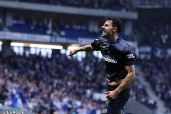 デニス・ヒュメット