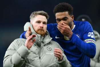 カラム・マクファーレン氏